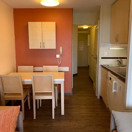 Cap Esterel 2 Pieces Avec Terrasse Et Parking - Fr-1-504-612 Saint-Raphaël