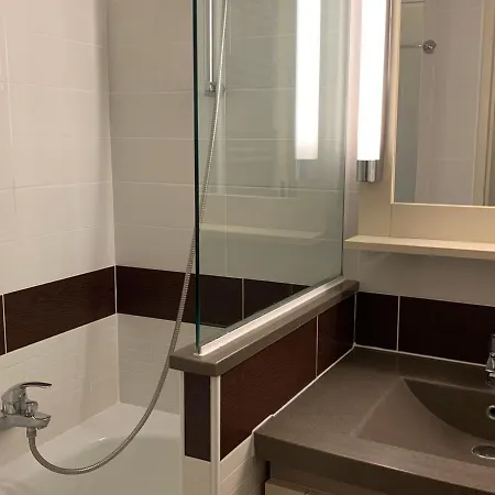 Apartament Cap Esterel 2 Pieces Avec Terrasse Et Parking - Fr-1-504-612