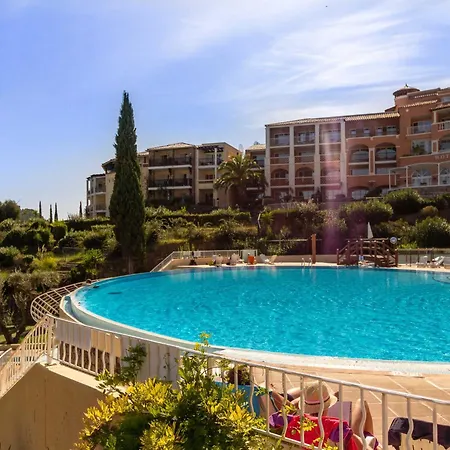 2 Pieces Avec Terrasse Et Piscine A Saint-raphael - Fr-1-504-612 Saint-Raphael (Var)